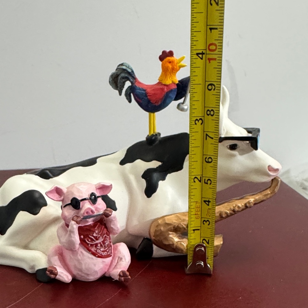 CowParade "Mixed Plate Blues" figurine, model #9141 (retired) 2001 - Picture 3 of 9